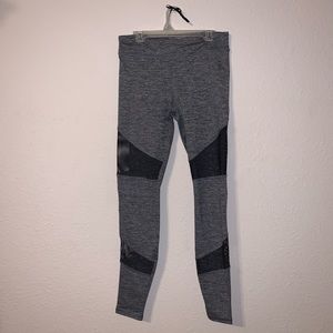 Leggings With Mesh Paneling